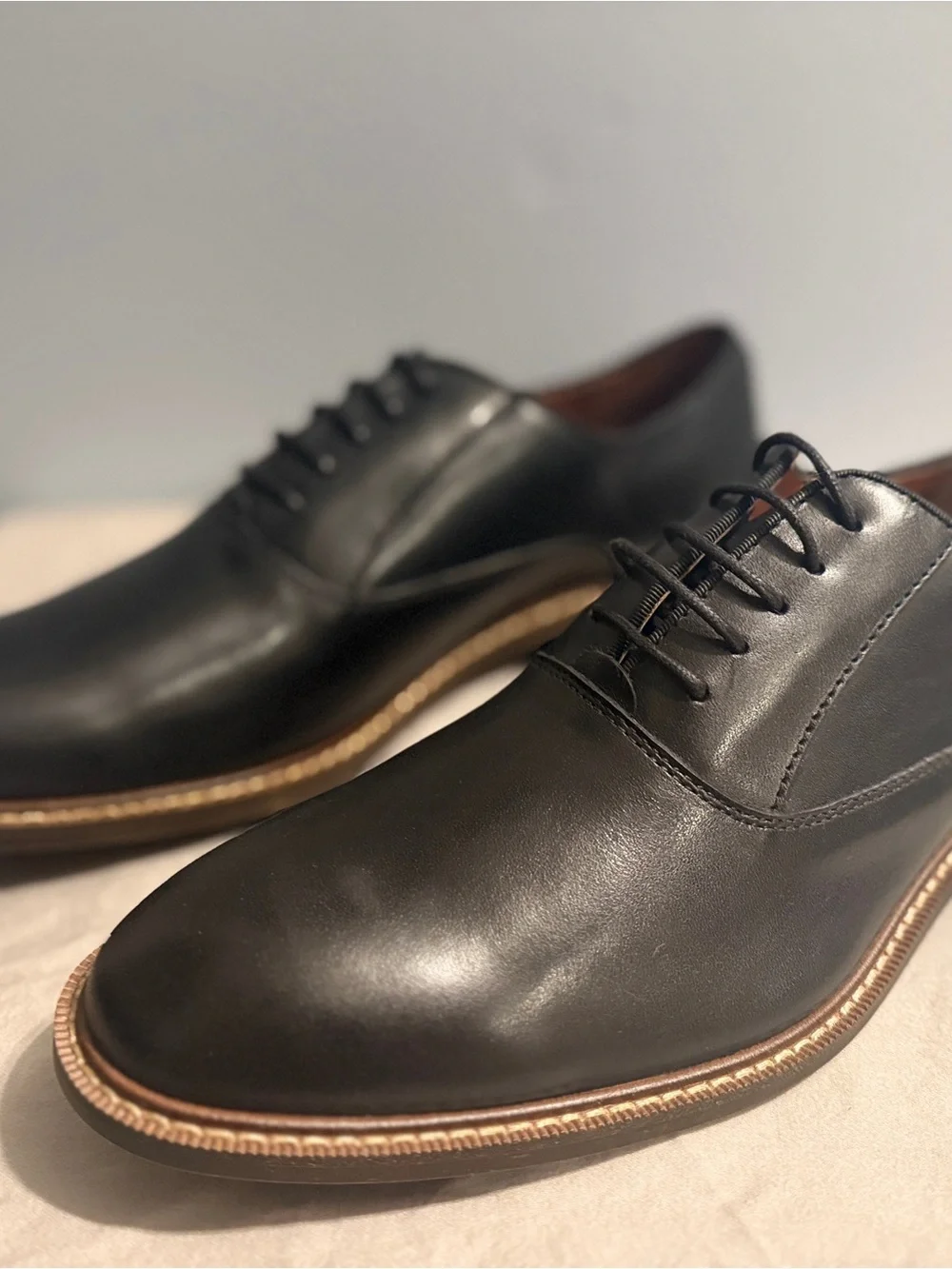 Vince Camuto Black Leather Oxfords with Tan Contrast Welt